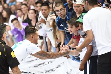 Theo Hernández's Real Madrid unveiling in pictures