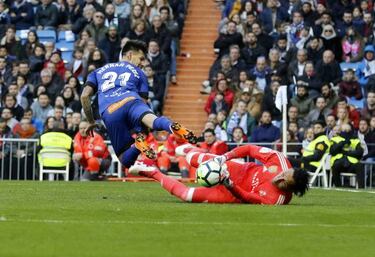 Hernán Pérez taken to hospital despite playing 90' against Real
