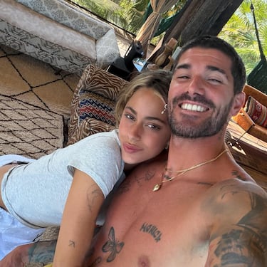 Ambos se realizaron un tatuaje idéntico de tres corazones diseñados por la propia Tini.