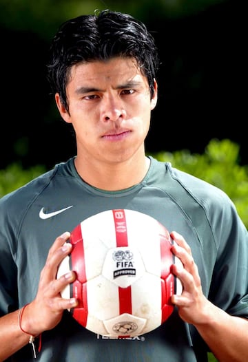 El Gonzo vivió un 2004 de ensueño, pues fue parte de la plantilla de Pumas que consiguió el Bicampeonato en dicho año y por ende se ganó su sitio tanto en la Selección Sub23 como en la mayor