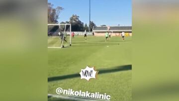 Mientras se espera que Kalinic fiche por el Atleti, metió este golazo a lo Ibrahimovic