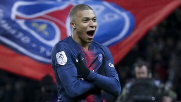 Mbapp&eacute; celebra un gol ante el Stade Rennais.