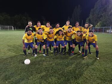 Llegó al fútbol a los 25 años, fue seleccionado y tras su retiro sorprende con emprendimientos