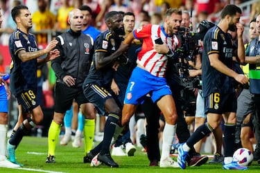 Nacho crea un agujero