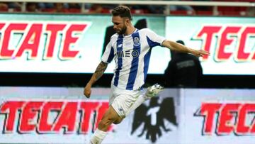 Tras oficializar su fichaje con el Villareal de España, el mexicano se despidió del cuadro portugués