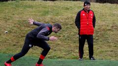 England&#039;s Jonny May watched by head coach Eddie Jones in training last week.