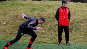England's Jonny May watched by head coach Eddie Jones in training last week.