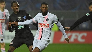 Wijnaldum, cerca de salir del PSG