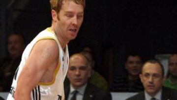 <strong>TRAVIS HANSEN.</strong>