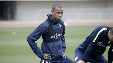 Diego Rolan no jug&oacute; el a&ntilde;o pasado ni en el Deportivo ni en el Girondins, lo hizo en el M&aacute;laga como cedido.