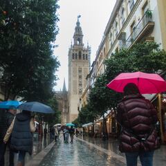 AEMET prevé la llegada de una lluvia de ‘sangre’: qué es y zonas afectadas