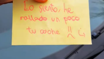 Se encuentra con su coche rallado y una nota con instrucciones dignas de una Escape Room