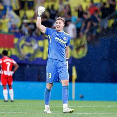 Jörgensen firma su primera gran tarde de amarillo