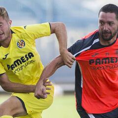 ‘Colocho’ Iturra debutó en sufrido triunfo de Villarreal en España