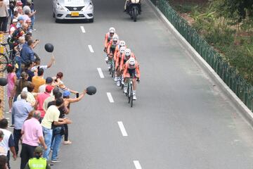 El que no dio sorpresas fue el público de Medellín que llegó al edificio de EPM sin importar la hora laboral. 