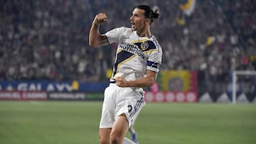 Ibrahimovic celebra un gol con LA Galaxy. 