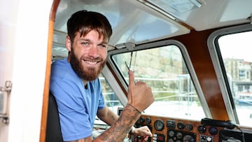 Duje Caleta-Car, presentado como nuevo jugador de la Real Sociedad.