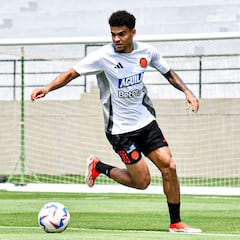 Díaz despeja rumores del Barça: “Estoy muy feliz en Liverpool”