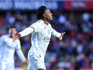 Jhojan Julio Palacios celebrates his goal 2-0 of Queretaro during the 5th round match between Queretaro and Leon as part of the Liga BBVA MX, Torneo Clausura 2026 at La Corregidora Stadium, on February 07, 2026 in Toluca, Santiago de Queretaro, Mexico.