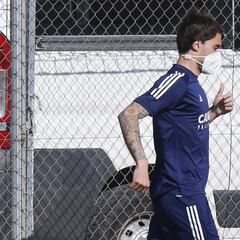 Eguaras es baja frente al Tenerife por acumulación de tarjetas