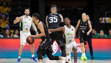Momento del partido entre el Lenovo y el Unicaja,.