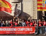 Un millar de personas aclaman en Zaragoza al campeón copero