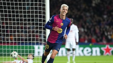 2-0. El centrocampista internacional azulgrana celebra el tanto.