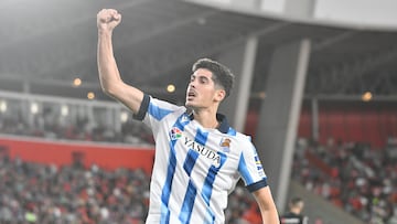 11/11/23 PARTIDO PRIMERA DIVISION
ALMERIA - REAL SOCIEDAD
GOL 1-2 CARLOS FERNANDEZ ALEGRIA