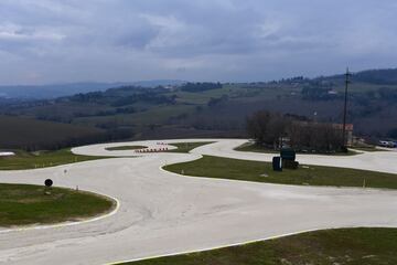Rossi creó en 2013 la VR46 Riders Academy en Tavullia, su casa, para impulsar el talento italiano sobre las dos ruedas.