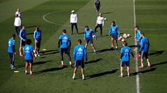 Los jugadores del Real Madrid, durante su entrenamiento previo al partido frente al Celta.