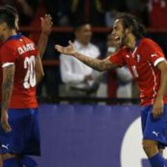 Valdivia fue la figura en su reencuentro con la Roja