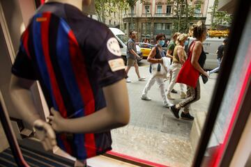 La nueva camiseta del Barcelona ya está a la venta.