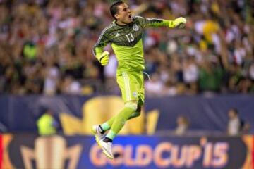 Nace en Guadalajara, Jalisco, el guardameta Guillermo Ochoa.