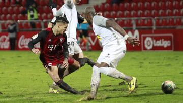30/11/19 PARTIDO SEGUNDA DIVISION
MIRANDES - SPORTING DE GIJON
Remate de Marcos André.