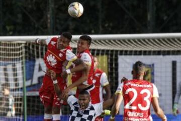 Santa Fe visitó a Chicó en el estadio de Techo