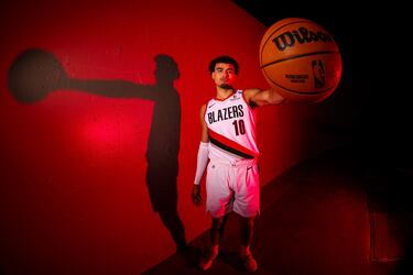 Justin Minaya (Portland Trail Blazers).