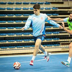 España llega a Italia con el pase al Mundial de Uzbekistán ya asegurado