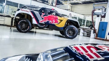 Decoraci&oacute;n definitiva del Peugeot 3008 DKR para el Rally Dakar 2017.