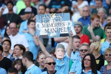 Manuel Pellegrini en su último partido en el Etihad Stadium como técnico del City.