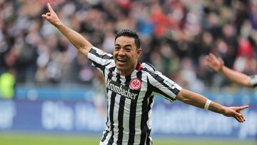 Marco Fabián derriba al Augsburg con un doblete. El mexicano marcó un doblete para remontar el partido y se colocó como el máximo realizador de Las Águilas