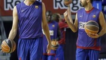 Los Gasol felicitan a Navarro por su renovación