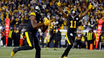 The Pittsburgh Steelers scored touchdowns on four straight drives to pull away from the Miami Dolphins and stay at the top of the AFC North after Week 15.