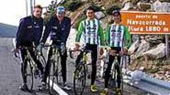 CONCENTRACIÓN DEL KELME. Botero, Pipe Gómez, Sevilla y Cárdenas, ayer en el Puerto de Navacerrada.