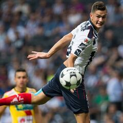 Montes perdió visión en un ojo y es hospitalizado