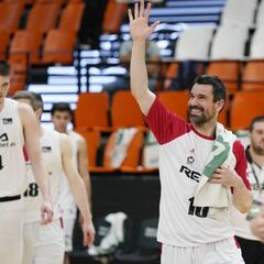 Y Rafa Martínez volvió a llorar de emoción en La Fonteta