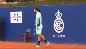 Fognini la lía: expulsado por insultar a un juez de línea