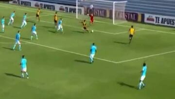 La gran atajada de Viana en triunfo de Sporting Cristal