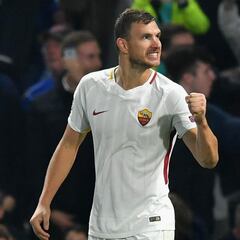 Conte: Chelsea boss likes Dzeko but no offer made, says agent