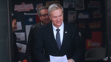 Kast reacciona a las acusaciones por bots políticos y emplaza a Jara: “Llena de mentiras”