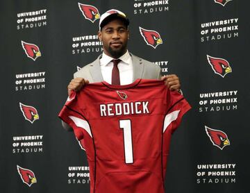 La gran historia humana del draft. Una vida difícil, unos inicios en el football algo tortuosos, pero finalmente ha logrado su sueño. Es un linebacker espectacular y en una defensa como la de los Cardinals seguro que aprenderá mucho. 